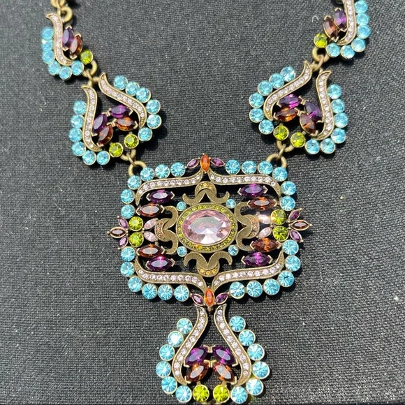 Heidi Daus Dramatic Swarovski Crystal Necklace - Picture 4 of 14